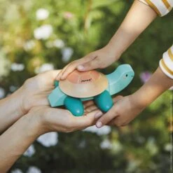 Janod Pull Along Turtle - In Partnership With WWF® -Little Dutch Store Janod Pull Along Turtle In Partnership with WWFr 2