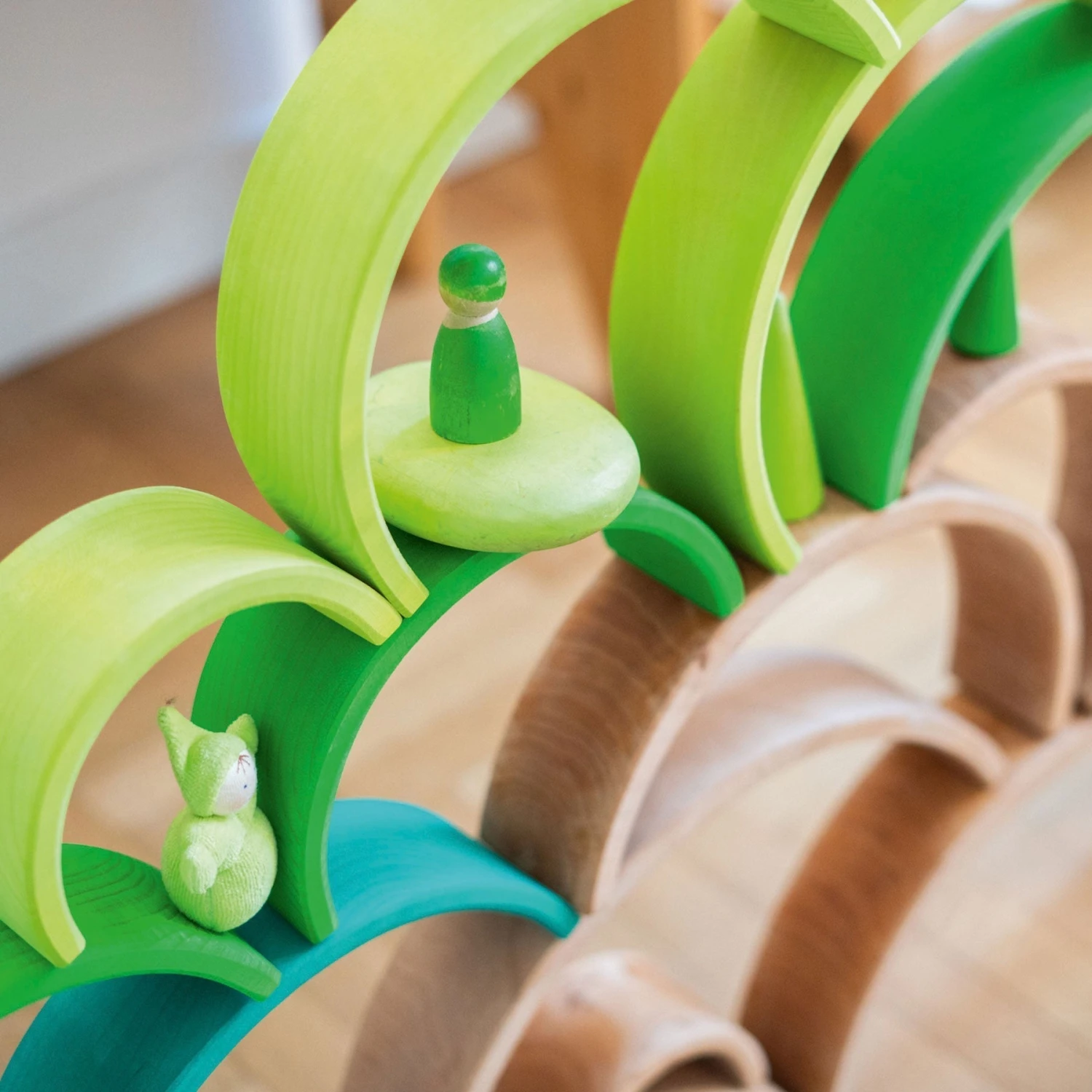 Large Rainbow Meadow Green 11 Large Rainbow Meadow Green - Image 9