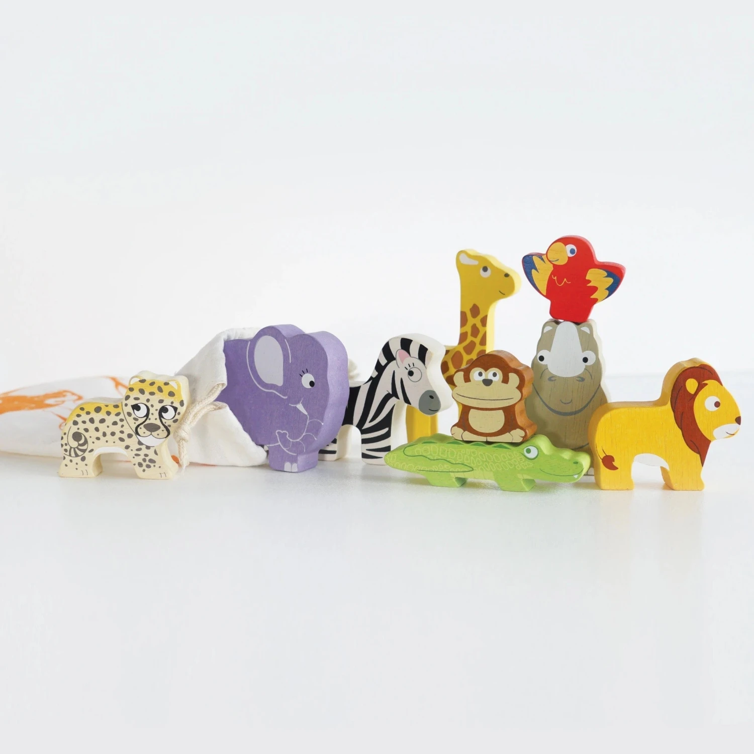 Le Toy Van Africa Stacking Toy 6 Le Toy Van Africa Stacking Toy - Image 4