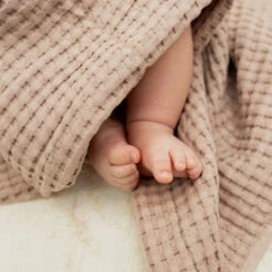 Lulujo - Waffle Blanket - Sand -Little Dutch Store Lulujo Lulujo Waffle Blanket Sand 7