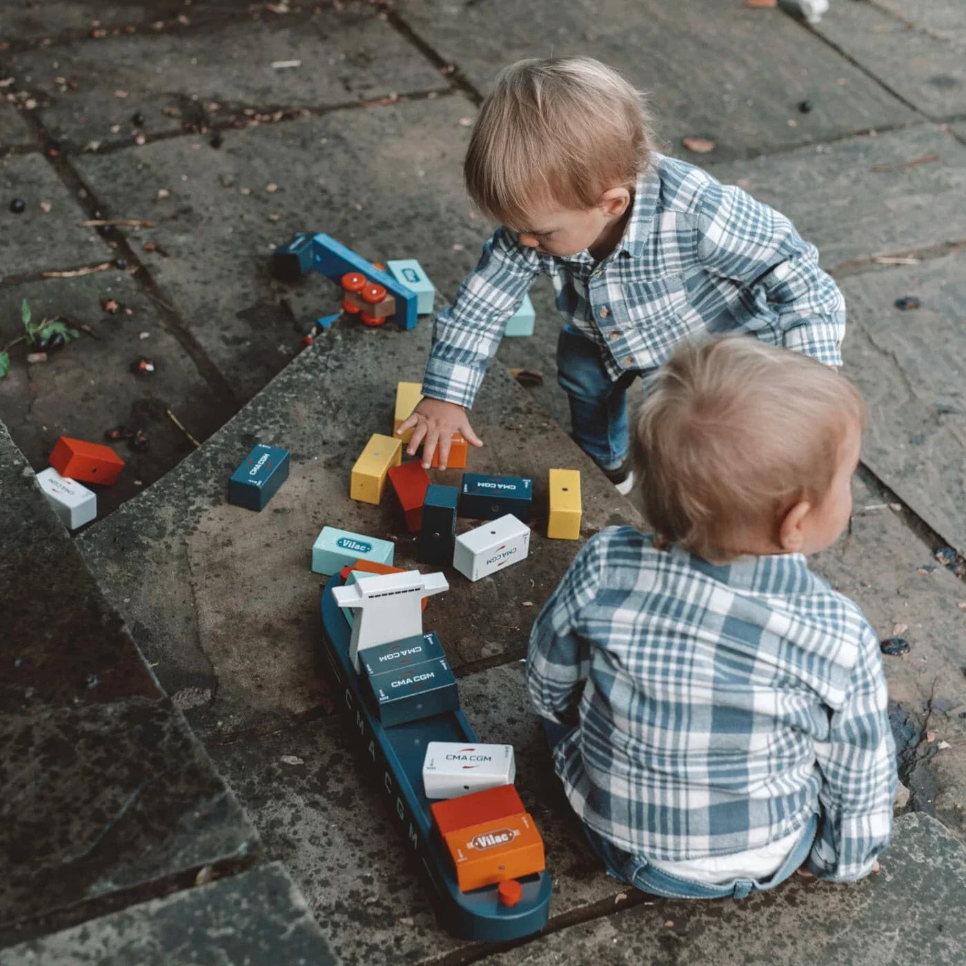 Vilac Bougainville Container Ship 5 Vilac Bougainville Container Ship - Image 3