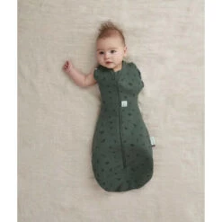 ErgoPouch - Cocoon Swaddle Bag - Veggie Patch - 1 TOG -Little Dutch Store ergoPouch ErgoPouch Cocoon Swaddle Bag Veggie Patch 1 TOG Sleeping bag 3