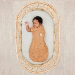 Ergopouch - Cocoon Swaddle Bag - Honey Bees - 1 Tog -Little Dutch Store ergoPouch Ergopouch Cocoon Swaddle Bag Honey Bees 1 Tog 4